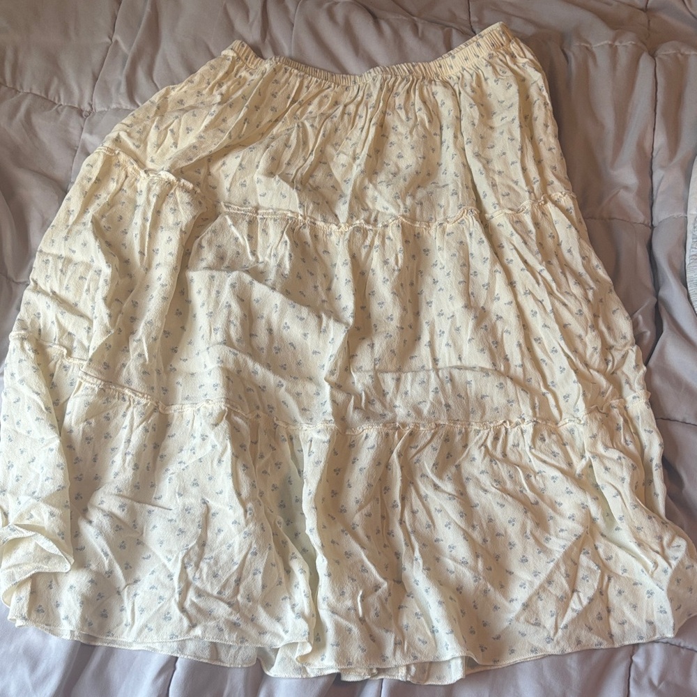 Brandy Melville Cream Floral Women's Skirt